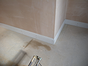 Fit skirting around the whole room