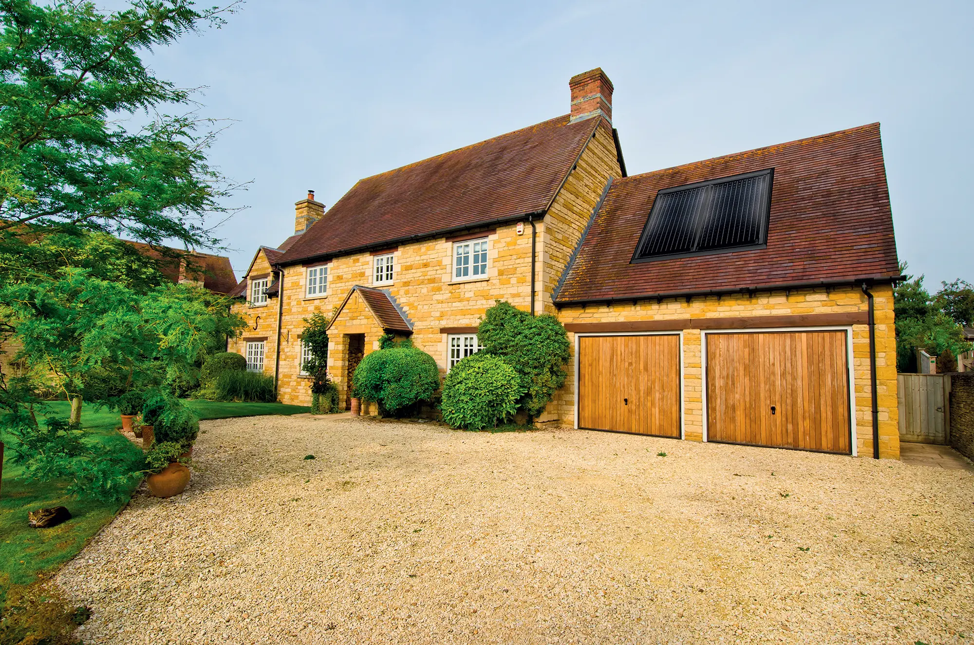 Worcester-Solar-Panels-lifestyle