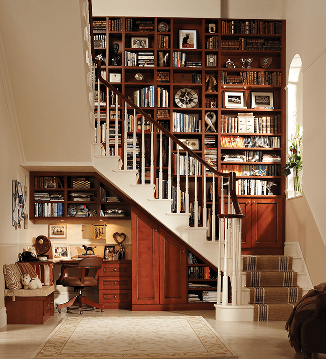 Double quarter-turn staircase in white-painted oak