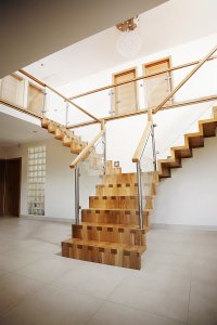 T shaped staircase