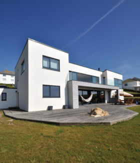 Modern timber frame cliff-top home