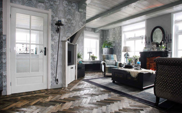 Reclaimed oak herringbone flooring