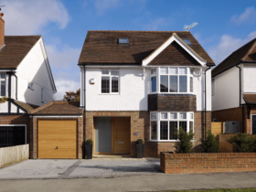 50s home with steel frame & timber extension