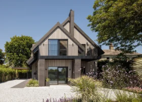 An Architect Explains the Key Considerations to Note When Building on the Coast