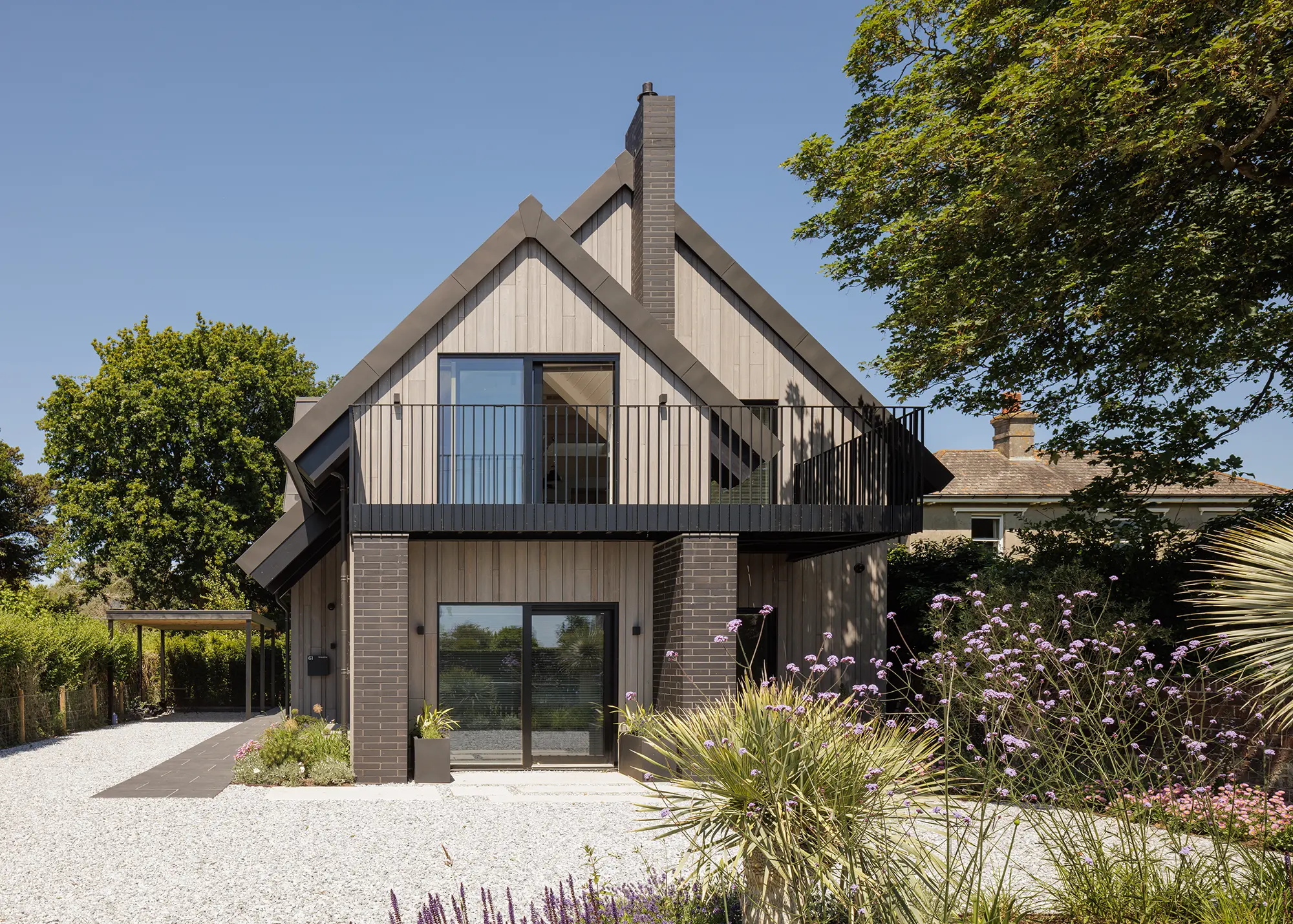 An Architect Explains the Key Considerations to Note When Building on the Coast