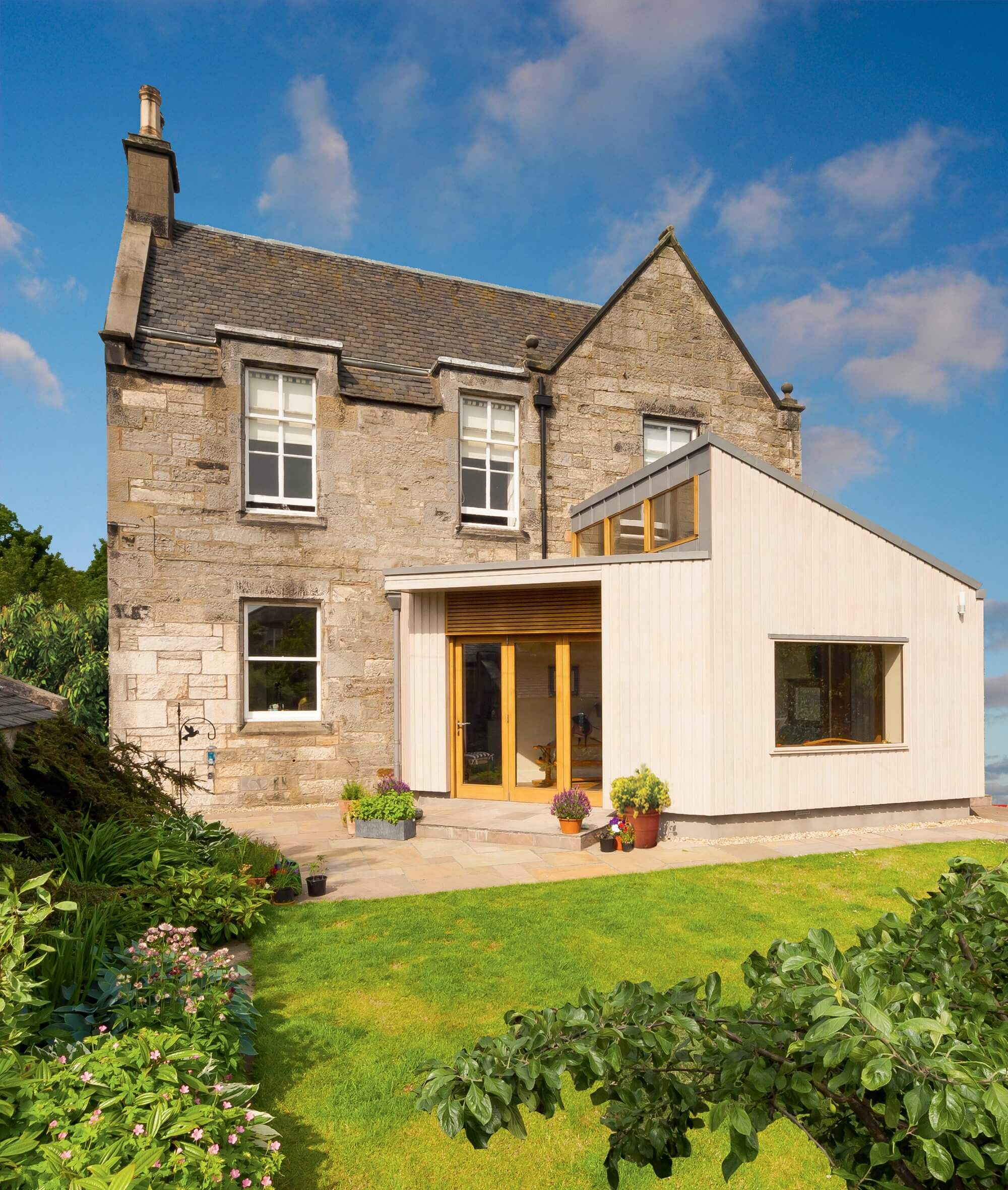 Contemporary addition to a Georgian house