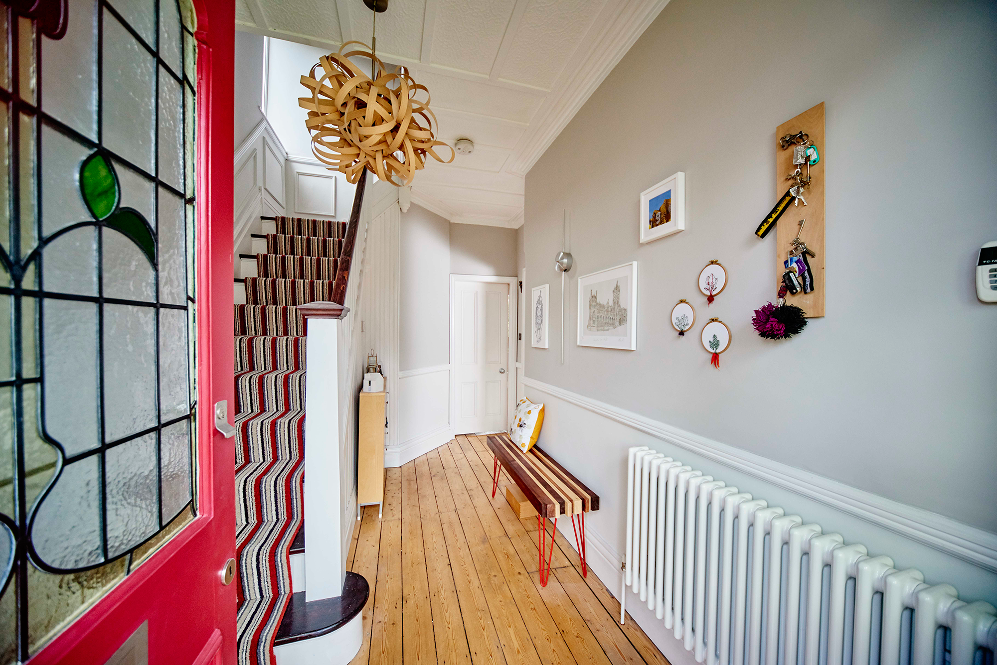 Hallway with magnetic plasterboard