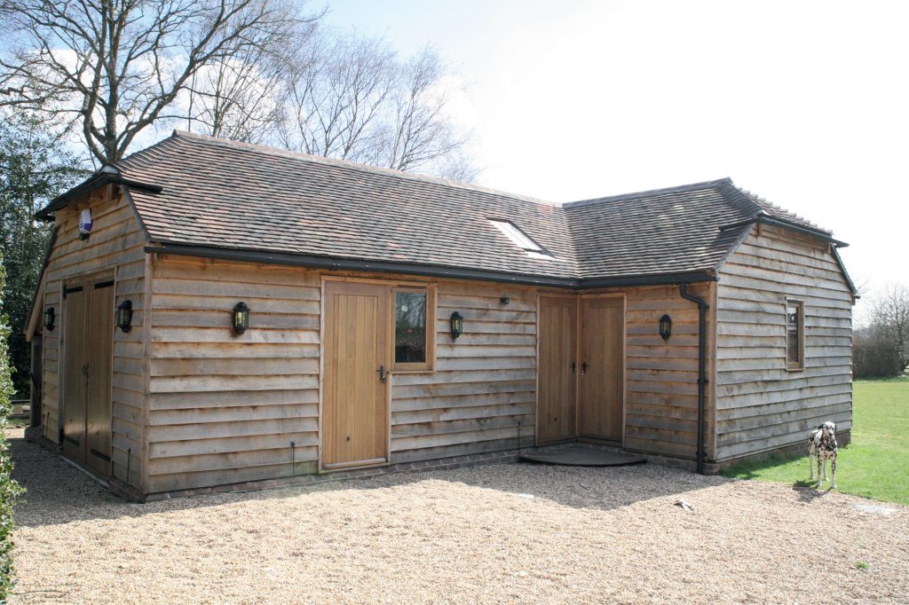 multipurpose garage and garden room by Oakmasters