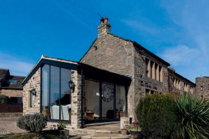 Traditional stone house by Park Designed