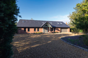 Creative Bungalow with Curved Walls