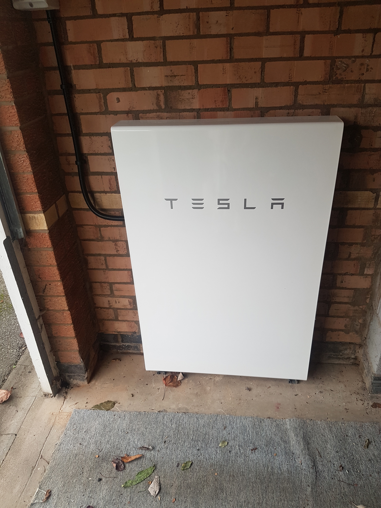Tesla Solar Battery >> Solar Battery Tesla Powerwall 2 13 5kwh Build It Tesla Solar Battery >> Solar Battery Tesla Powerwall 2 13 5kwh Build It