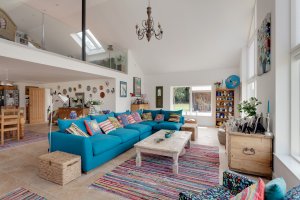 Colourful open-plan lounge scheme