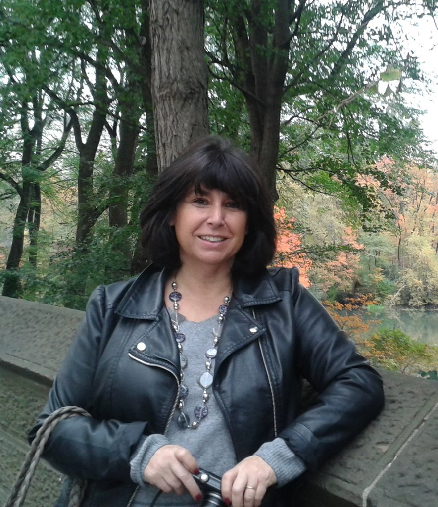 Looeeze Grossman from The Used Kitchen Company