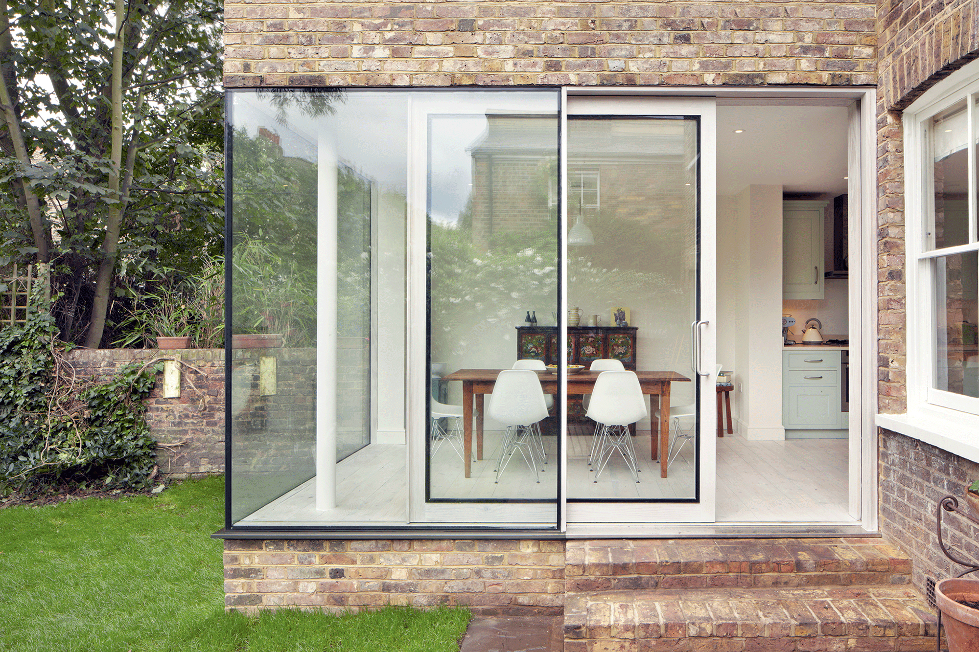 Kitchen extension by Cousins & Cousins