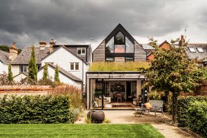 Green roof by Waind Gohil and Potter