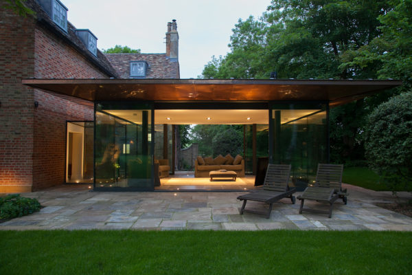 Glass extension by Nicolas Tye Architects