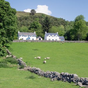 Traditional Scottish farmhouse built with SIPs