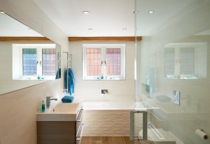 Contemporary bathroom scheme