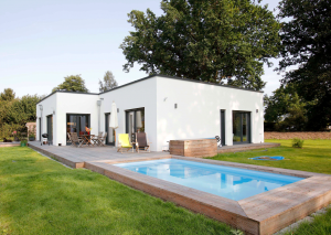 Dan-Wood custom build home with swimming pool