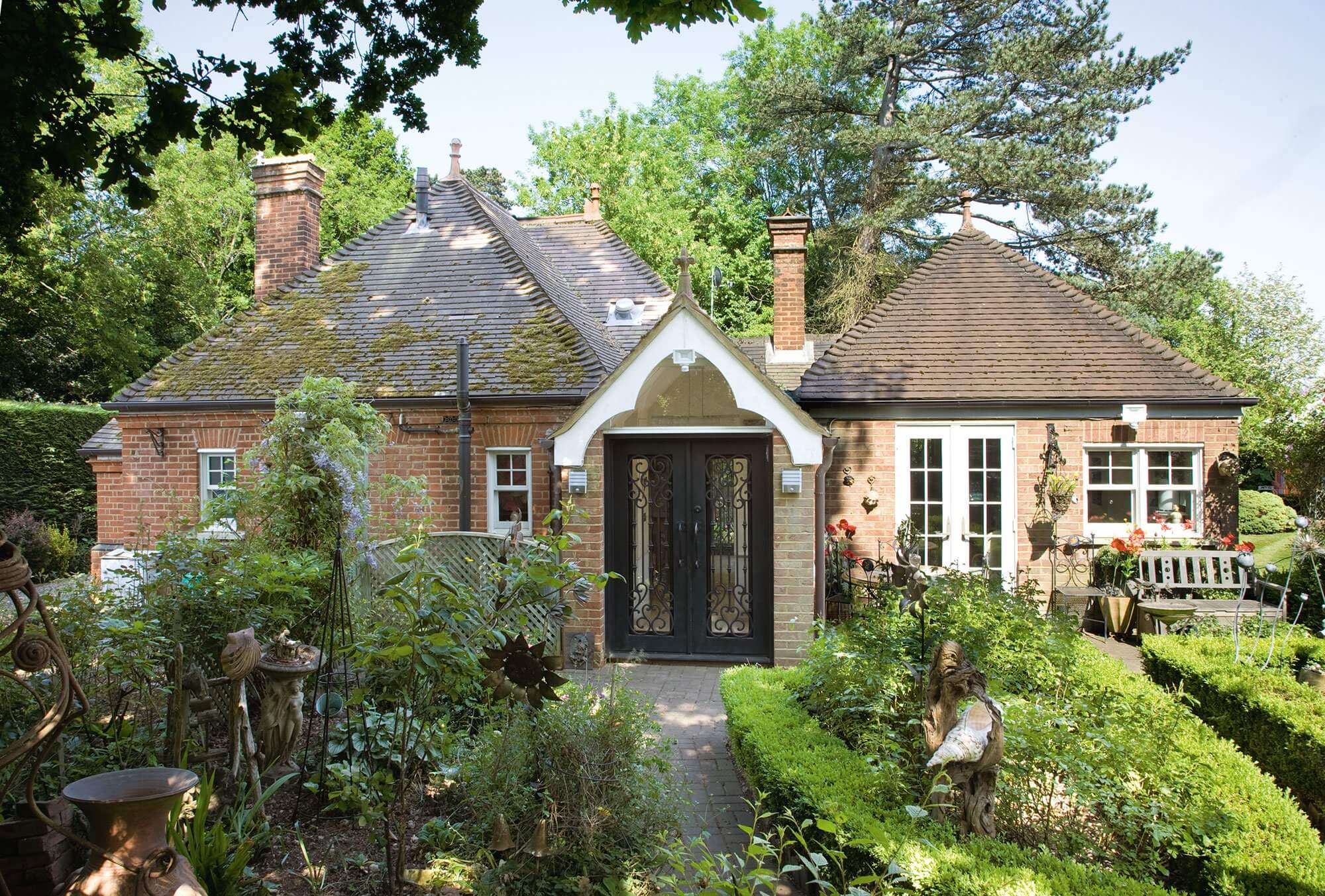 Brick clad bungalow in Hertfordshire