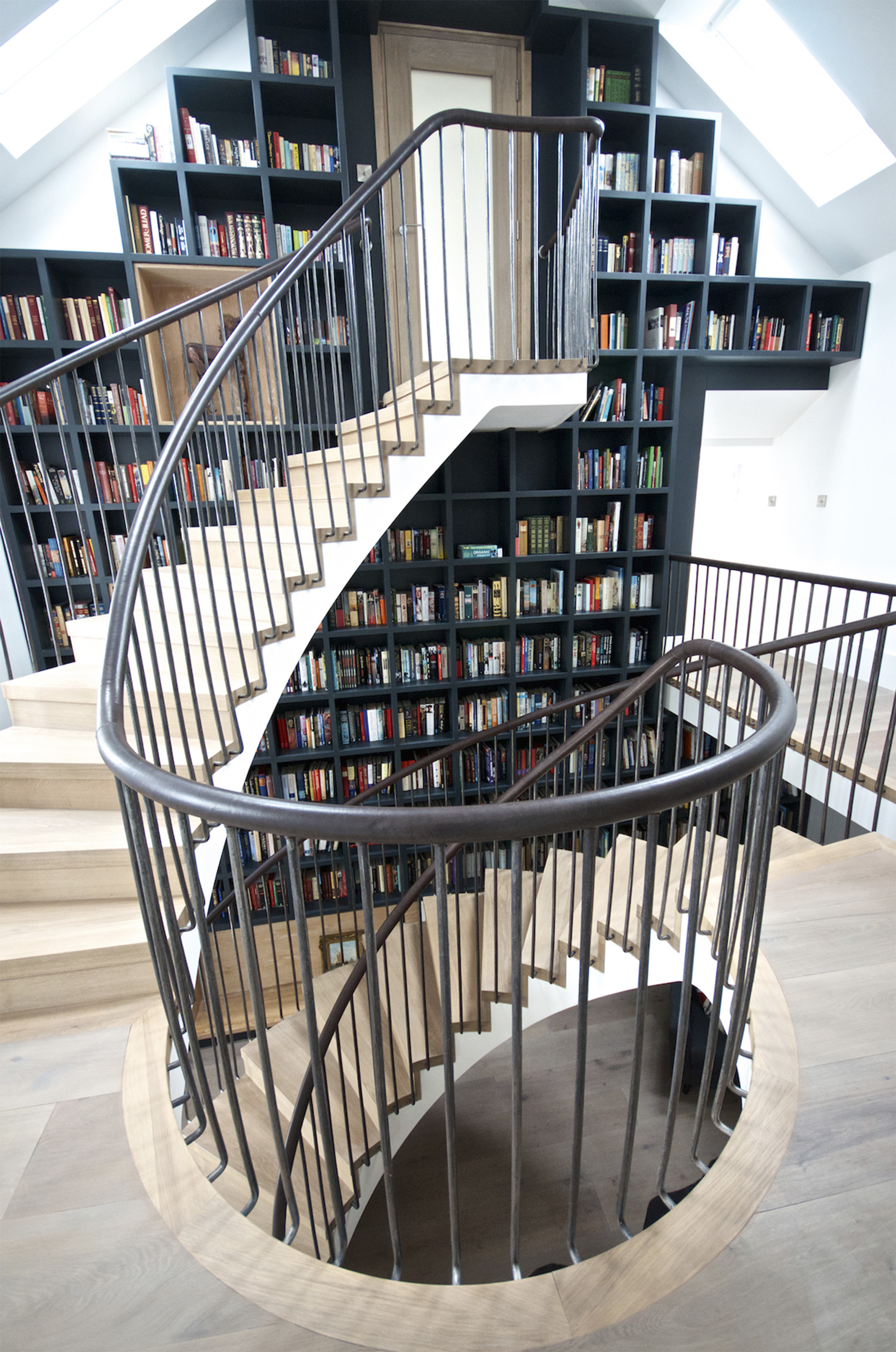 How to Choose a Spiral Staircase or Helical Design - Build It