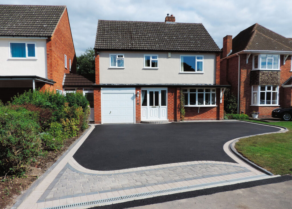 Tarmac driveway in the uk