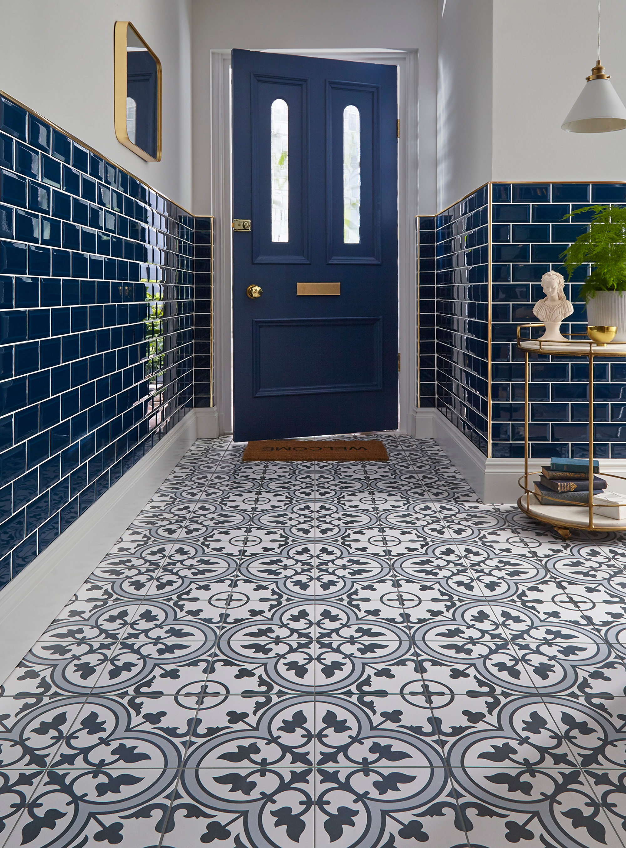 Hallway with ceramic tiles