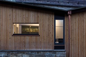 Cottage with Siberian larch cladding