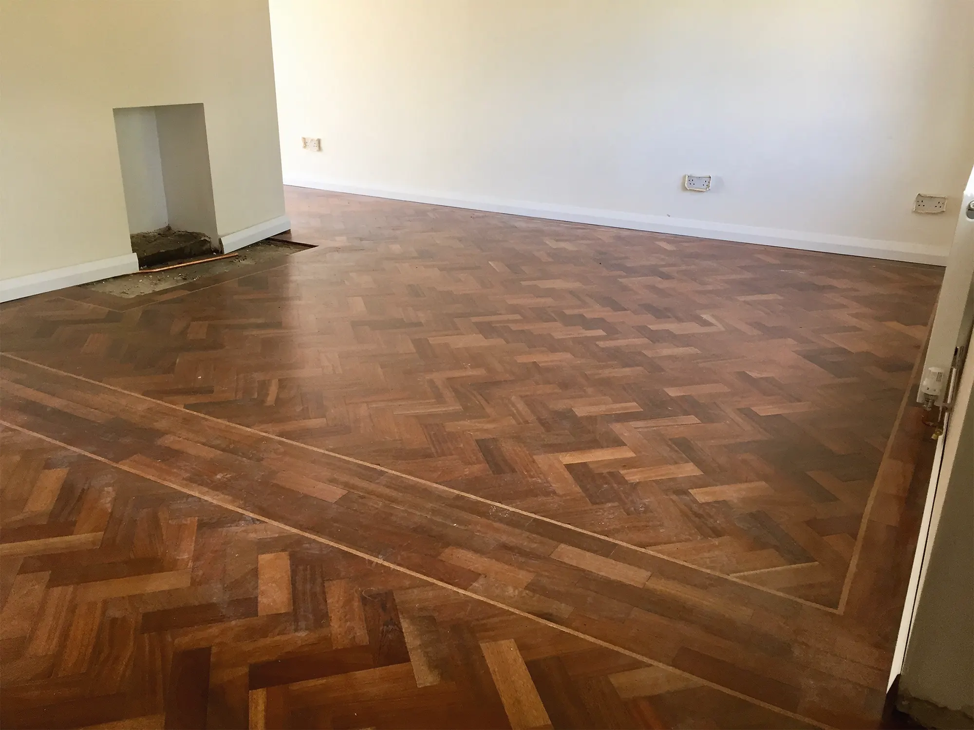 Repairing parquet old floors