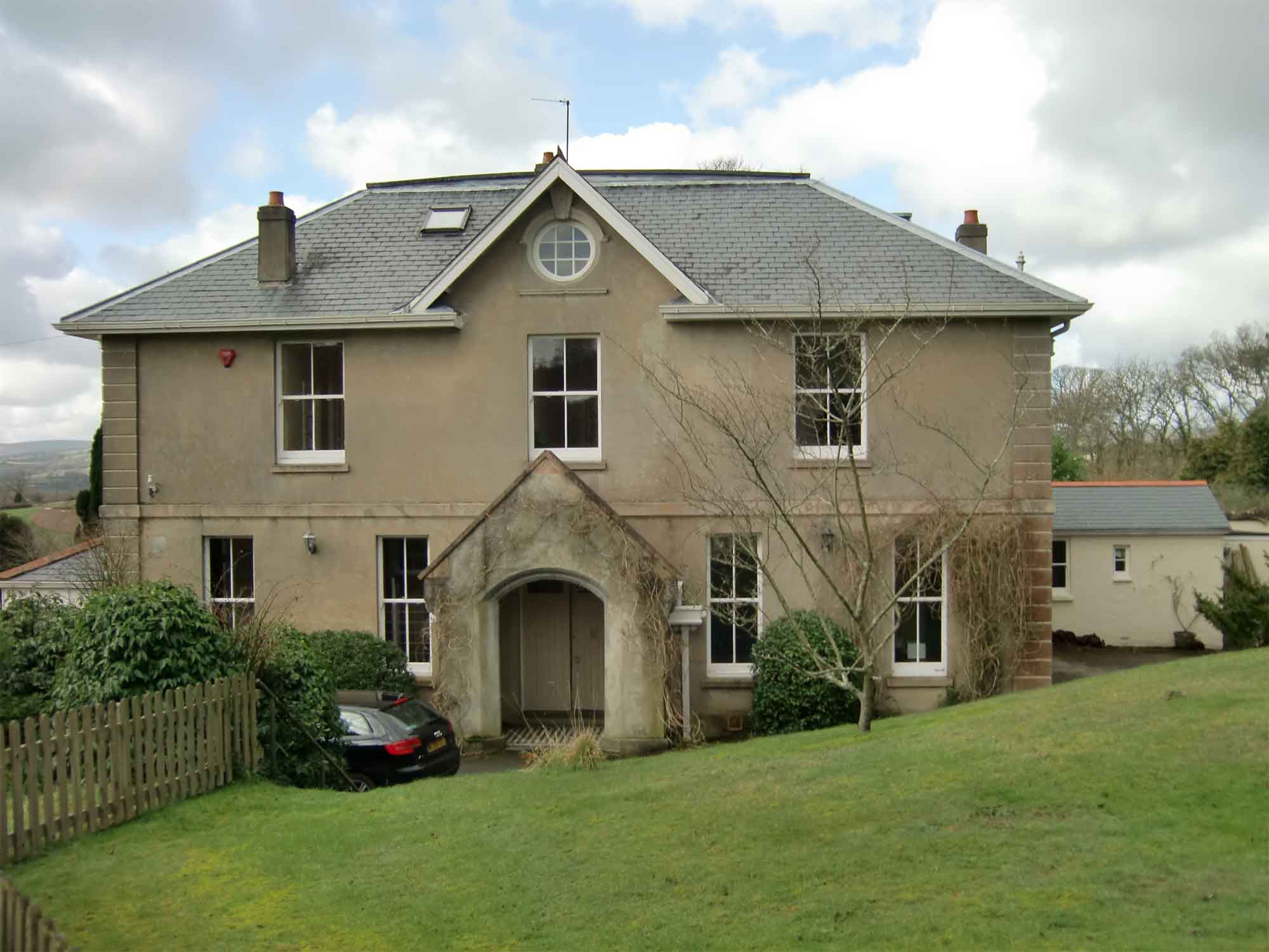 Georgian home before being renovated