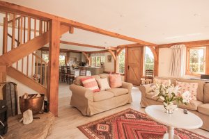 Open plan ground floor in Small oak frame cottage