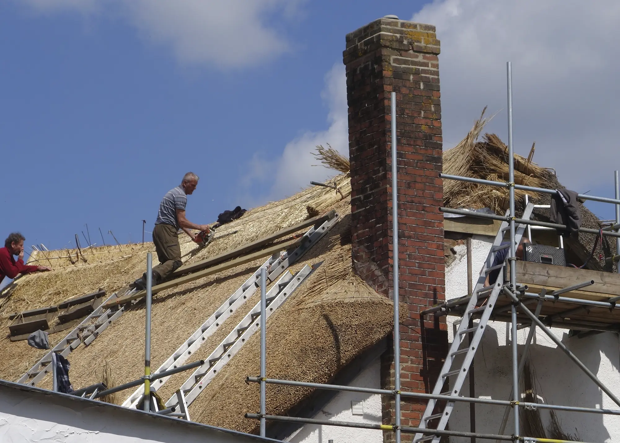 Should You Repair or Replace Your Roof? An Expert's Guide to Re-Roofing