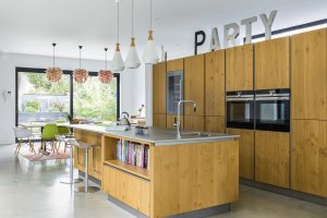 Open-plan kitchen modern finishes