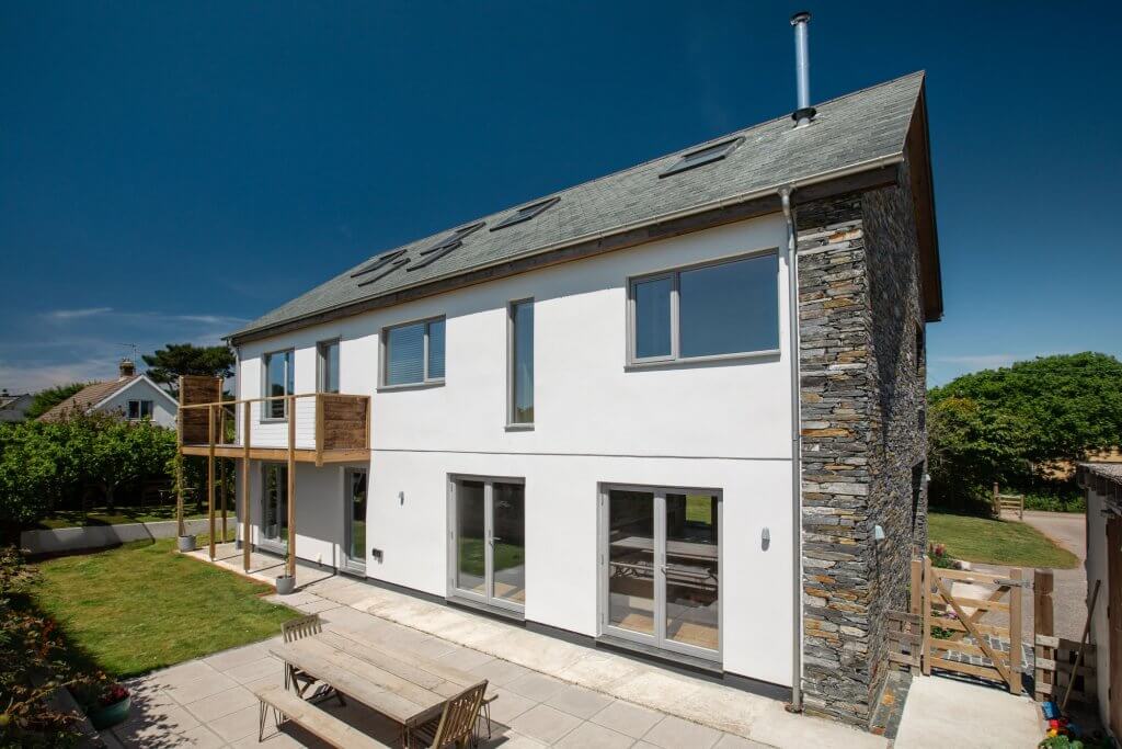 Contemporary glazing and render