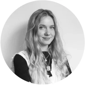 Lucy Aplin headshot