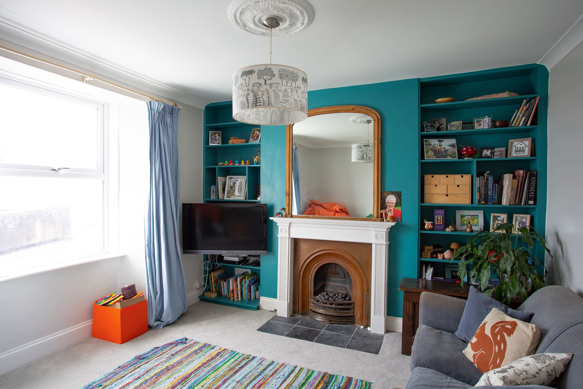 Colourful living room renovation