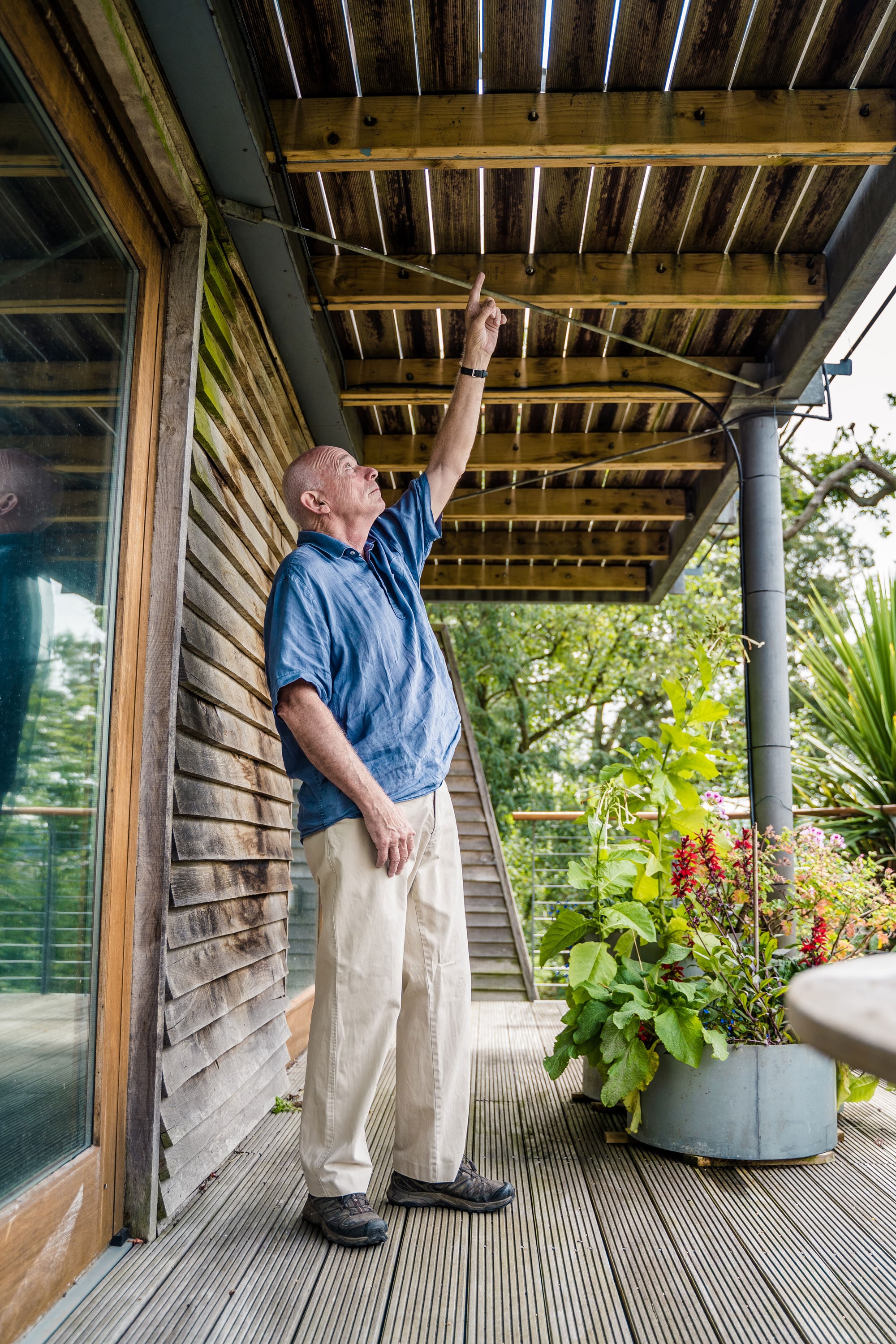 Rotting wood in balcony