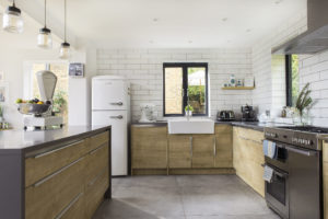 White a nf timber kitchen