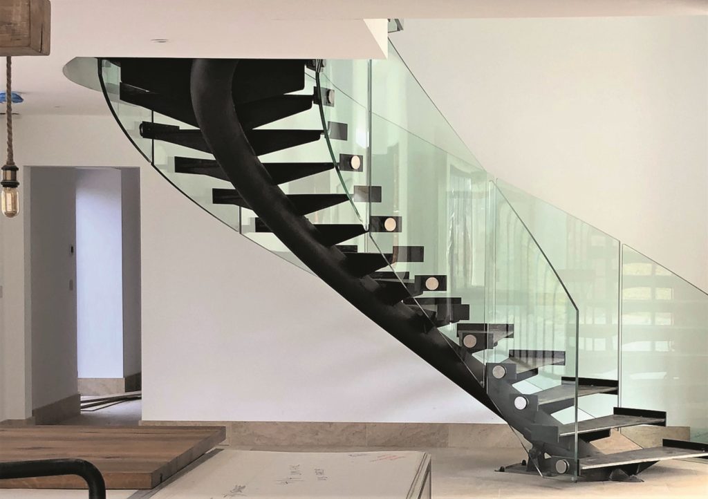 Frameless glass staircase