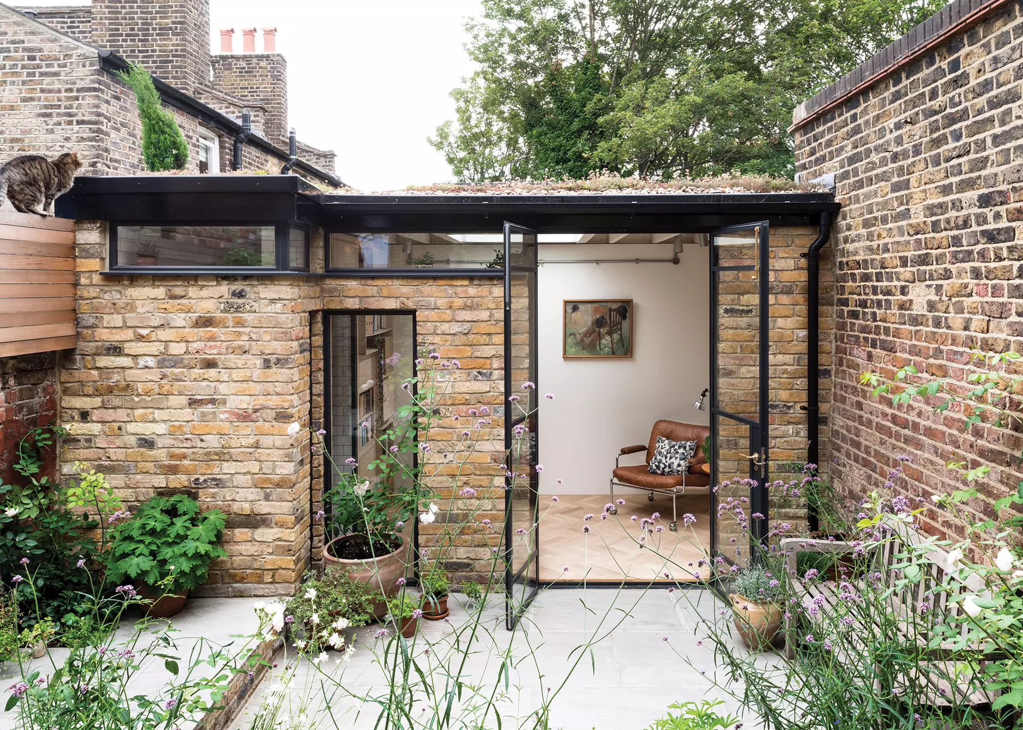 MW Architects garden room made with recycled bricks 