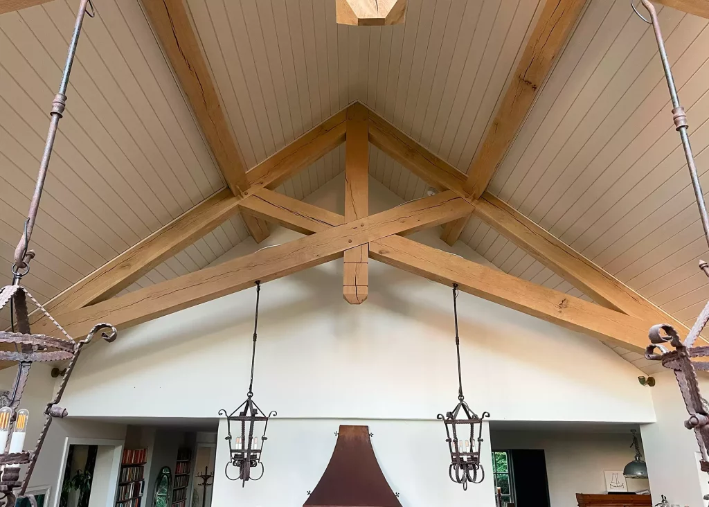 statement oak frame trusses with central king post