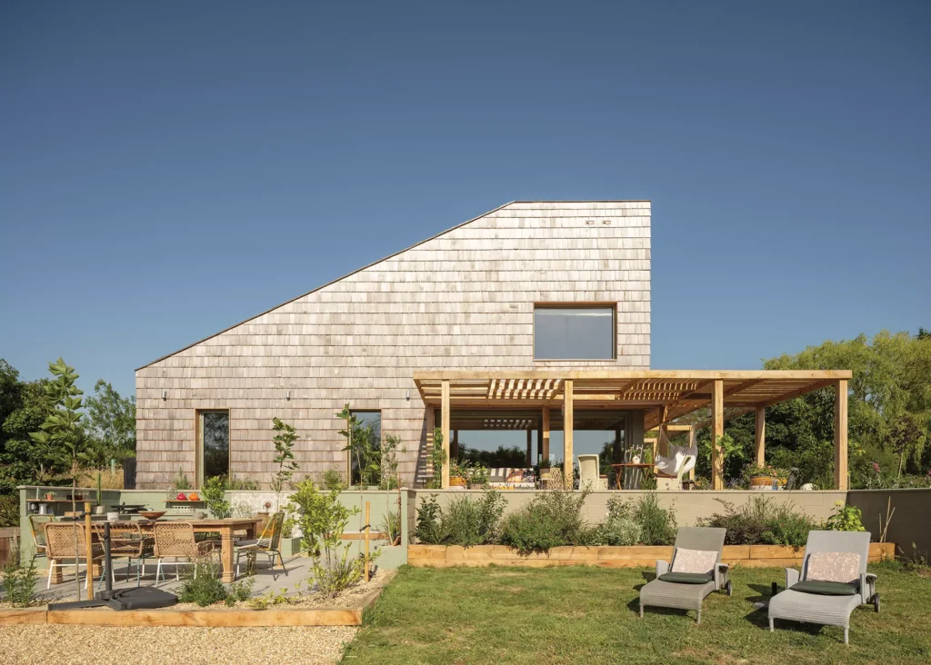 House with oak pergola