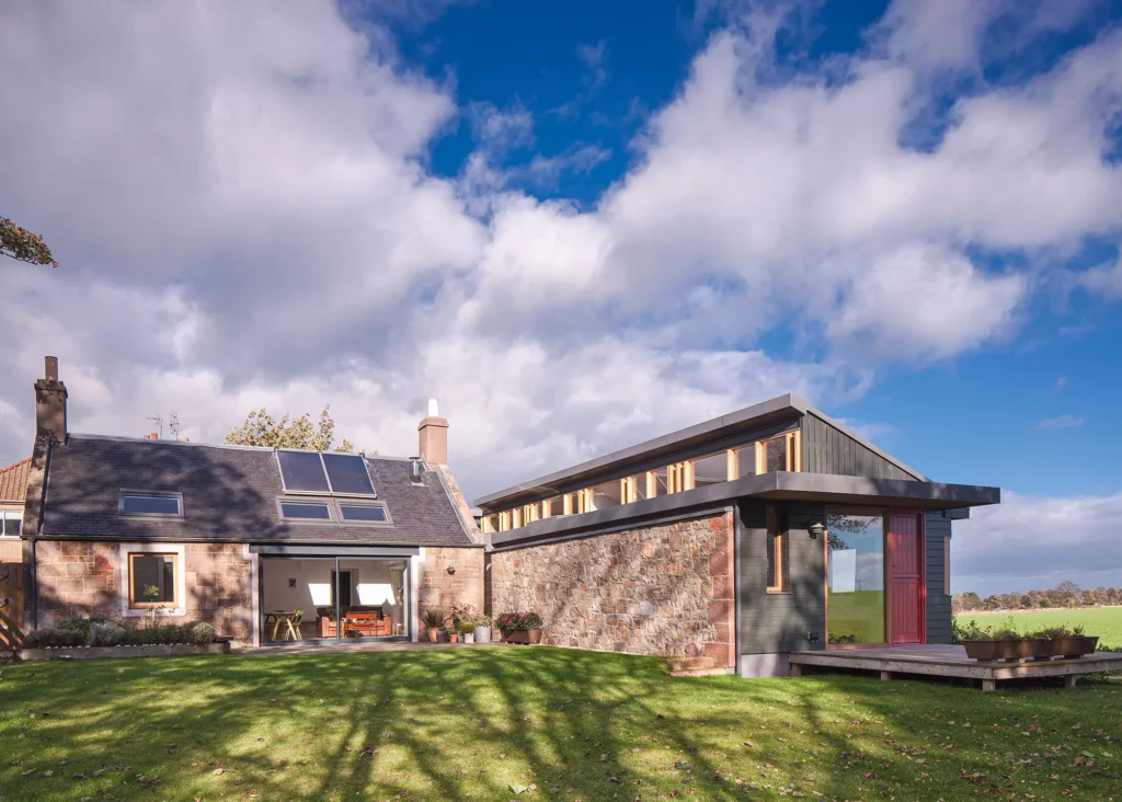 Highly glazed house