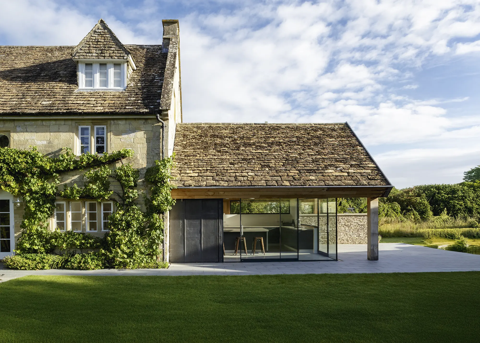 Grade II Listed Farmhouse with a Single-Storey Glazed Extension