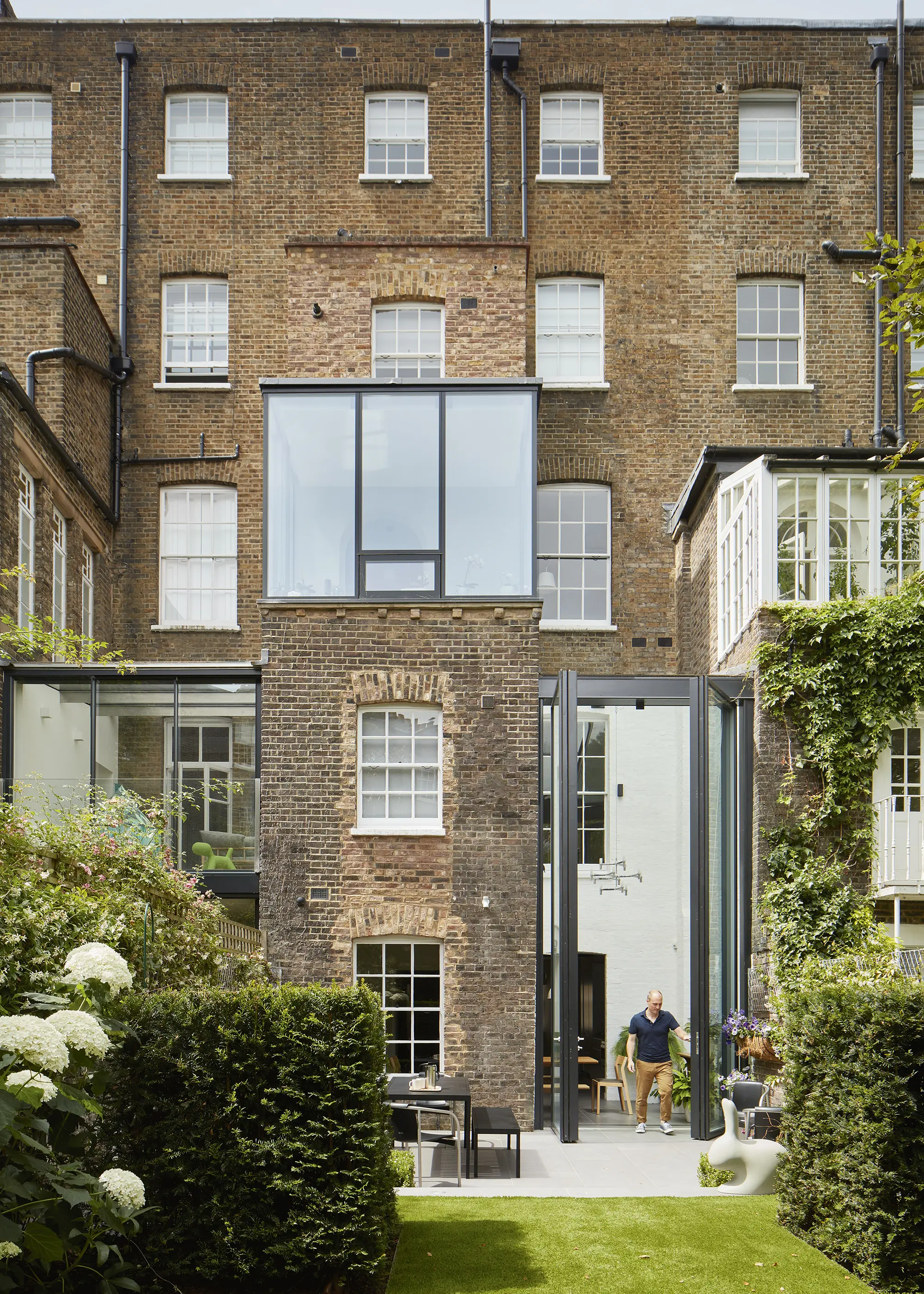 Spectacular Listed House Extension with Double-Height Glazed Doors