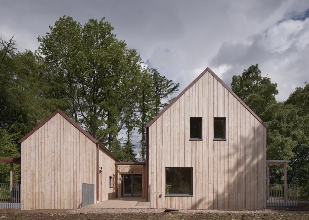 Sympathetic Timber-Clad Eco Home