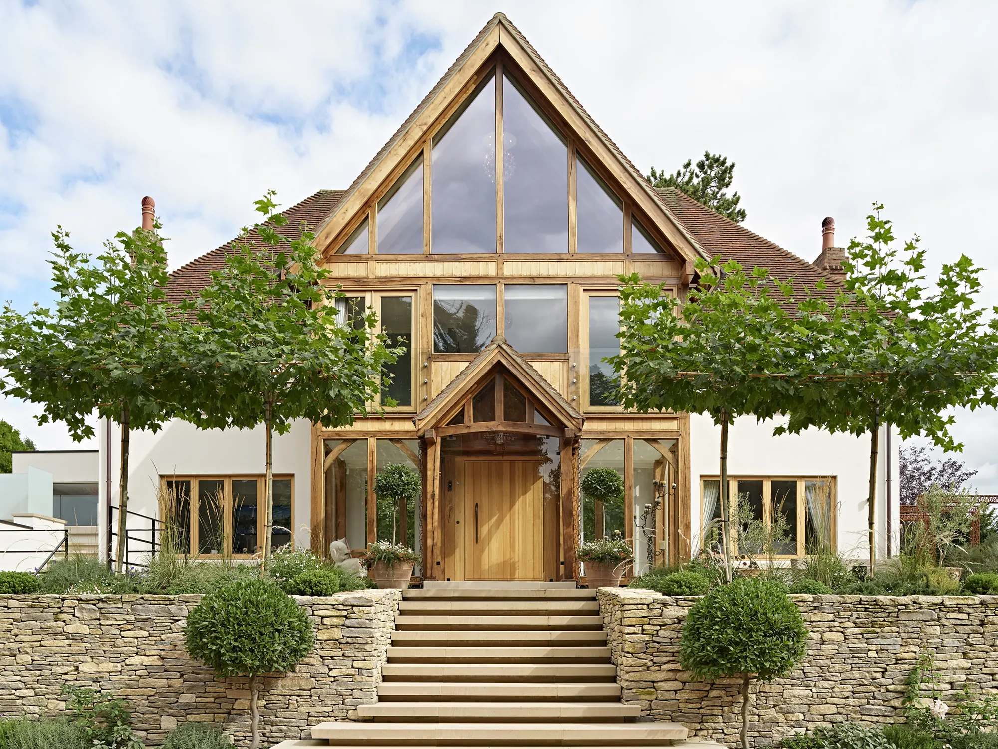 House Extension with Sleek Doors