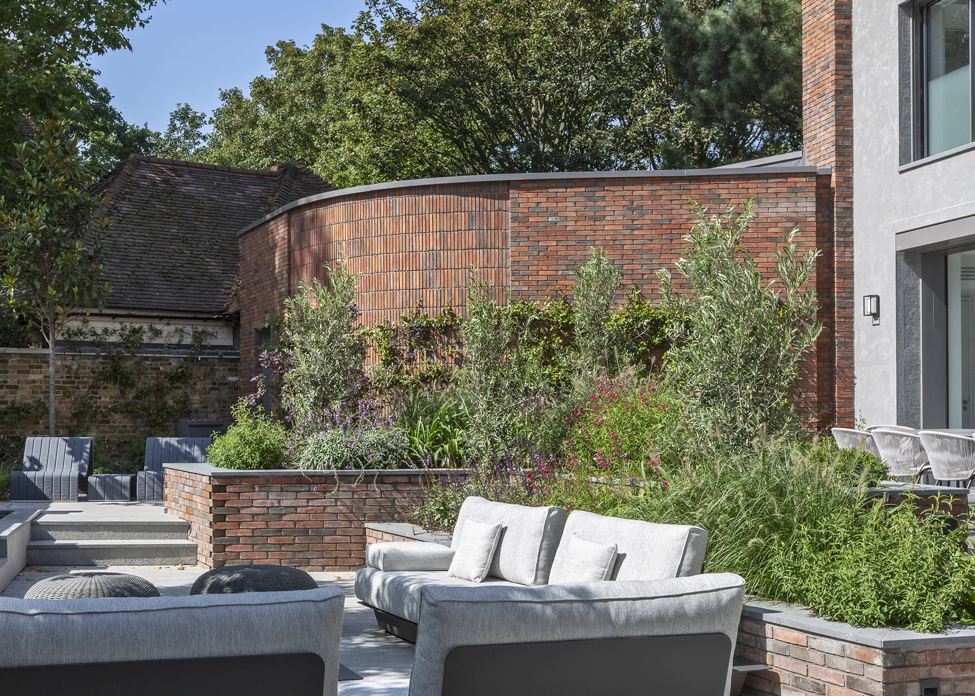 Curved Brick Design for a Knock-Down & Rebuild Project