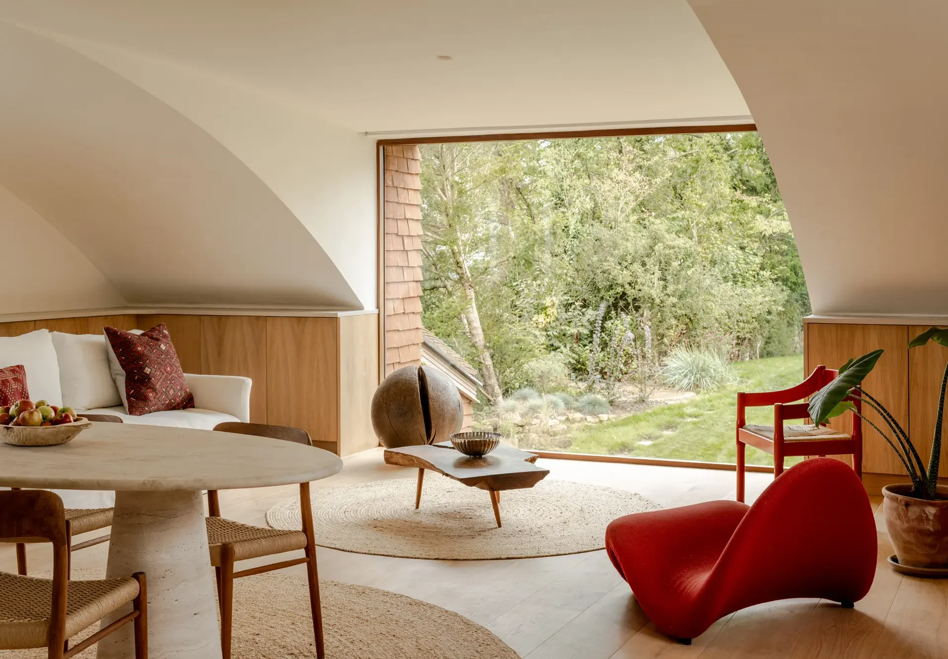 Striking self build in Sussex with a sweeping curved roof