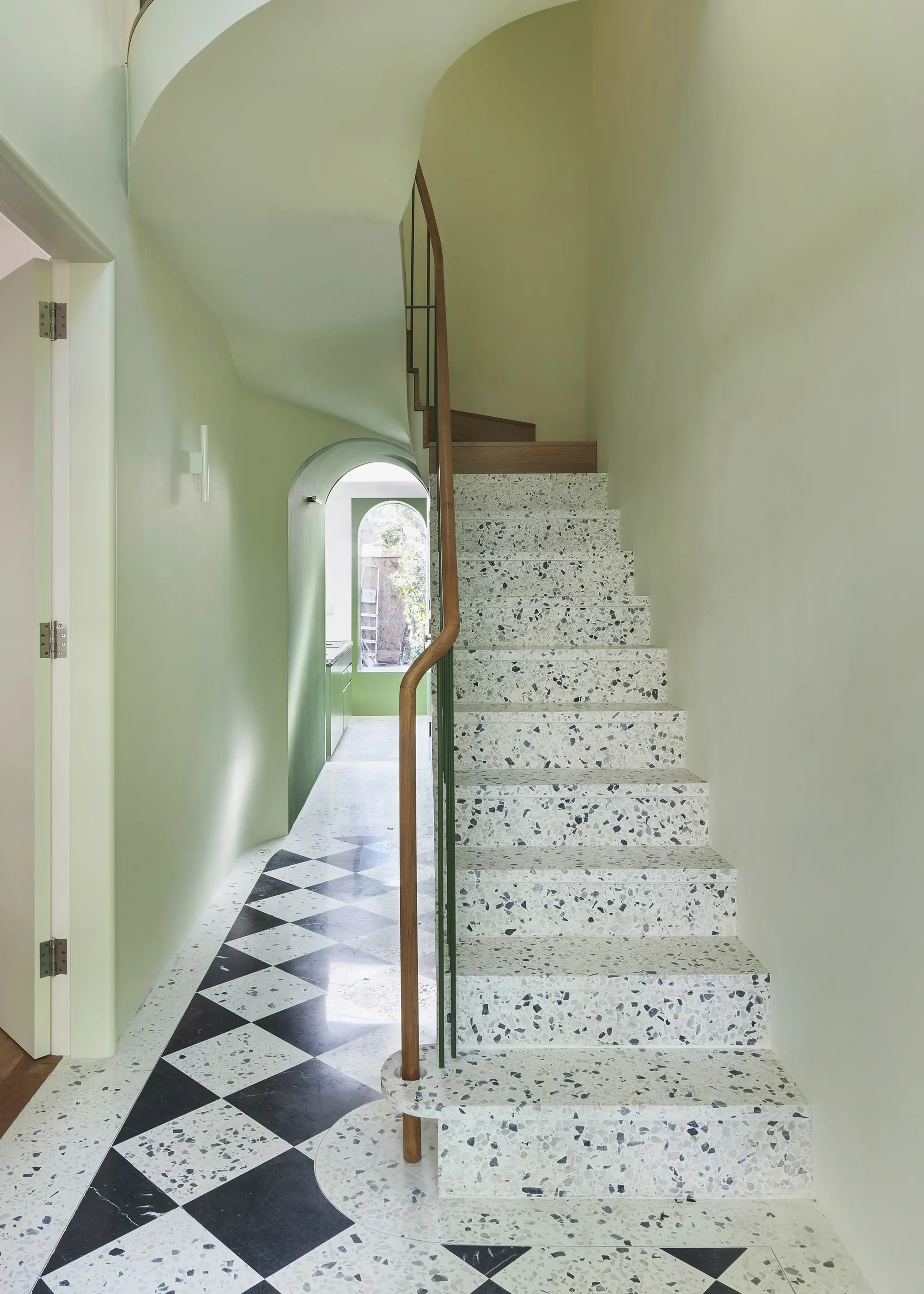 Staircase Ideas – How to Choose & Design a Staircase for Your Project